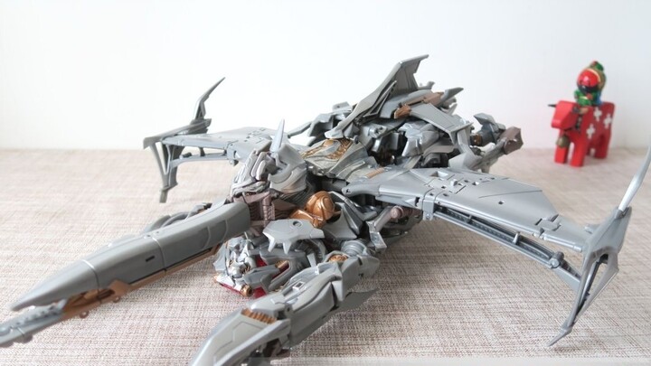 ราชาน้ำแข็ง - เมกะตรอนมาสเตอร์คลาส ภาพยนตร์แอ็คชั่นสด MPM-8 MEGATRON [ความทุกข์น้อย]