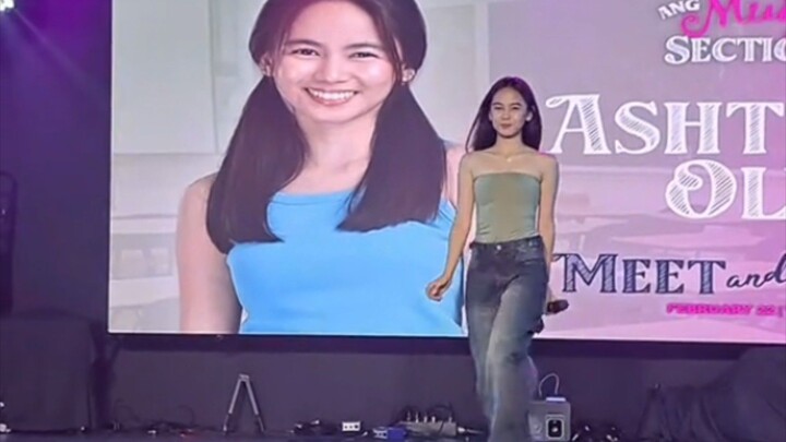 how pretty girls walk 🚶‍♀️💞
