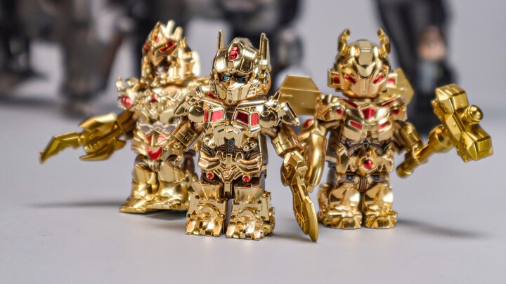 Gold and shiny! BM Transformers building blocks gold version