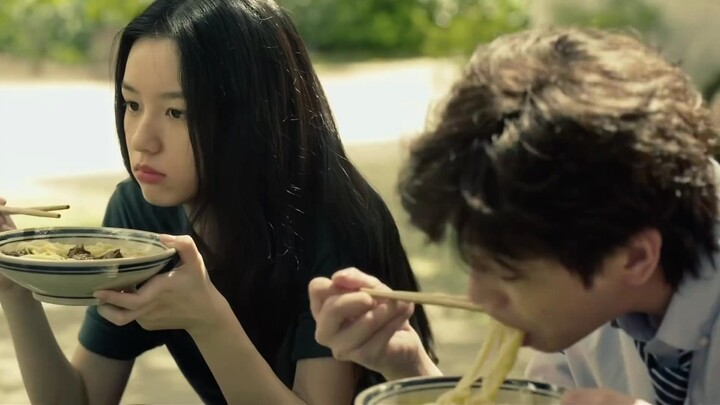 Mẹ ơi, con đói quá