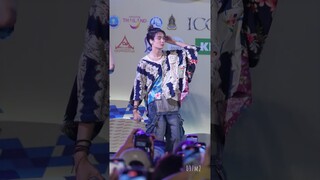 BUS Khunpol - ตกหลุมรักซ้ำๆ @ THAICONIC Songkran Celebration, ICONSIAM [Fancam 4K 60p] 240415