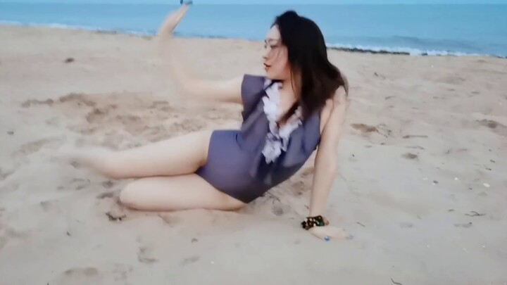 Saat Maria bertemu dengan si cantik pantai dalam balutan pakaian renang [Tong Feifei] (Edisi Spesial