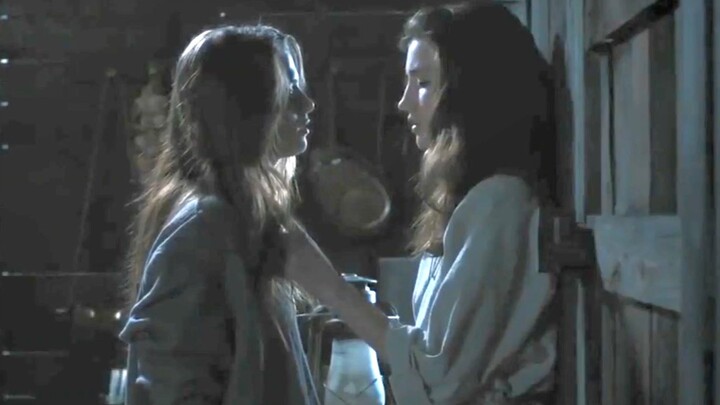 นางเงือกผู้แสนน่ารักและงดงาม กับ นายหญิงผู้โดดเดี่ยวและว่างเปล่า