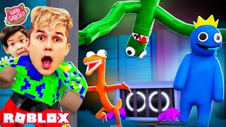 FUGI DO BICHO AZUL BABÃO PELA PRIMEIRA VEZ !!! | Rainbow Friends do Roblox