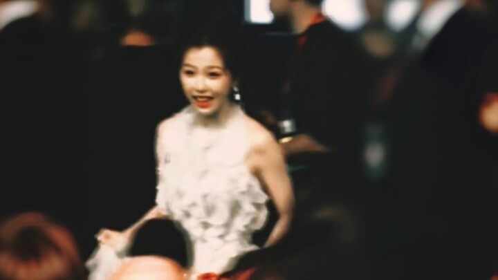 So what if she is alone? She is still my bright puppy