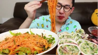 MUKBANG ASMR ăn mì cùng mực cuộn #amthuc #monngon