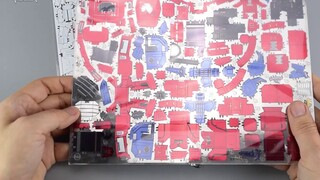 [Comment] Iron King Kong has a good fight! IDW Optimus Prime Megatron Transformers Metal Etched Mode