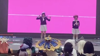 Kinomoto Sakura × Daidoji Tomoyo "Membelai"