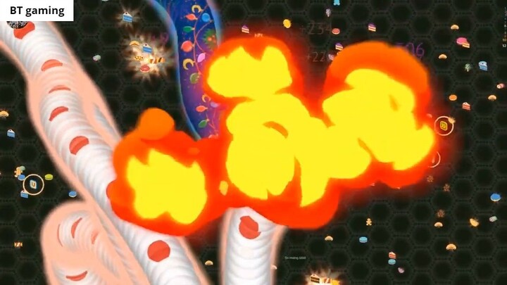 Wormate.io 1 Giant Monster Worm vs. 277222 Invasion Worms _ Wormateio Best Troll