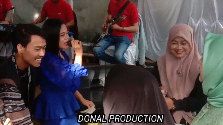 Cinta noda hitam (cover) Karin & Nanay