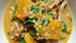 แกงฟักทองรสเด็ด (สูตรคุณพ่อ) เมนูอร่อย ท้าให้ลอง! Pumpkin Curry Recipe | Thai Food - Mai's Kitchen