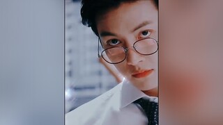 Ji Chang Wook đeo kính mặc vest trong Đối Tác Đáng Ngờ là chân ái kdrama suspiciouspartner jichangwook phimhanquoc fyp