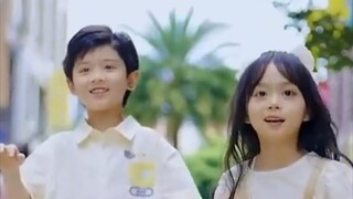 Adorable kids flexing their wealth