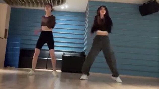 Bản cover dance trực tiếp của Huang Liji × Shin Liuzhen- "Này mẹ" "Không uống rượu" "Chơi đánh nhau"