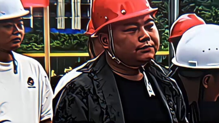 “Seberapa besar dia sebagai pemimpin? Dia masih memakan otaknya tanpa memakai topi.”