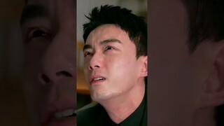 He is heartbroken after losing a loved one 💔#cdrama #amidstasnowstormoflove #wulei #zhaojinmai