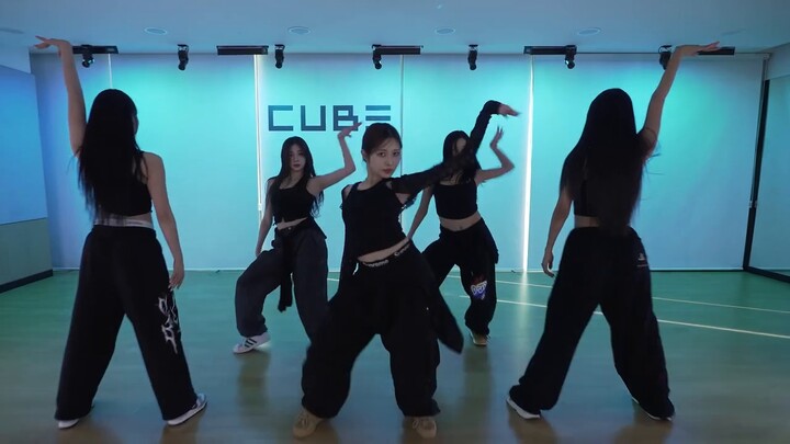 (G)I-DLE สาธิตท่าเต้น "Super Lady"