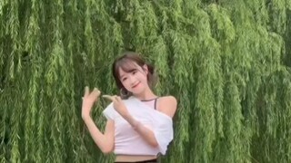 Li Zixuan dances to (G) I-DLE's "Klaxon" with refreshing power