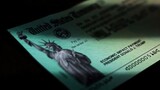 Mỹ: Dự luật cứu trợ người ngoài hành tinh và khoản nợ gần 1.000 tỷ USD