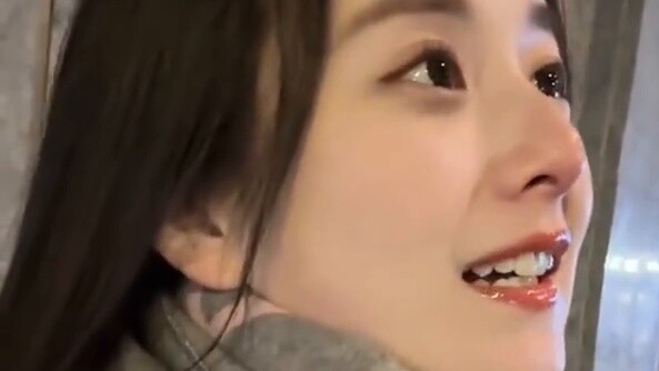 "Video abstrak orang Tionghoa itu sendiri"