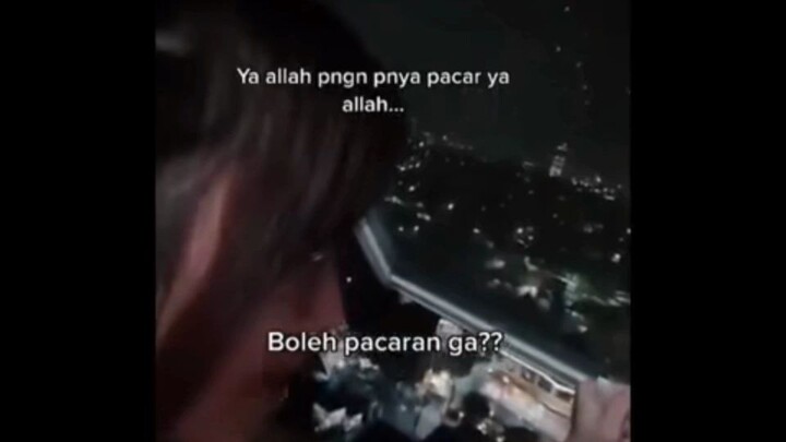 boleh pacaran ga ?