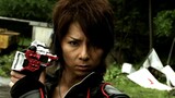 It's over, outdated Kamen Rider! Brother E beats up W