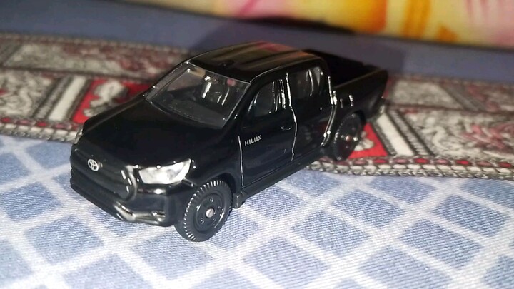 Tomica No:67 Toyota Hilux