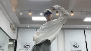 hiphop元素就是巴适～