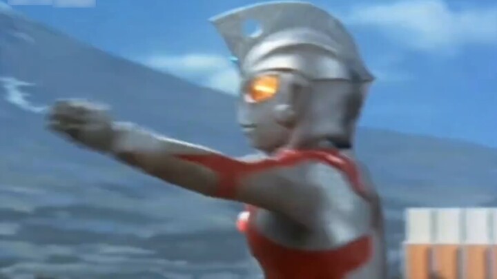 Nếu Ultraman Ace là một bộ phim kinh dị...