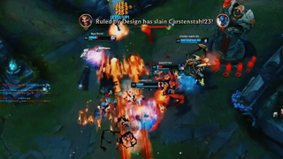 Sáng khắp màn hình pha combat đỉnh trong game LMHT
