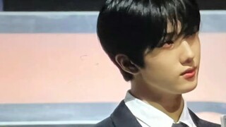 Park Ji-sung versi jas 4K Mode Glitch + Beatbox 221008 Upacara Penghargaan TMA
