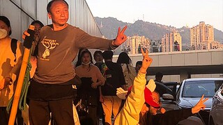 Thế giới này thật vĩ đại và rực rỡ, bạn có thể là một trong hàng triệu người