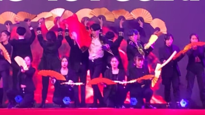 【fake love&idol】Restorasi super eksplosif dari versi panggung akhir tahun BTS dari cover tari MMA da