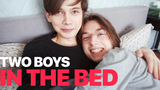 เด็กชายสองคนสามารถทำอะไรบนเตียงได้บ้าง