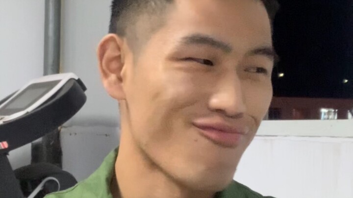 เป็นนายแบบหรอ?