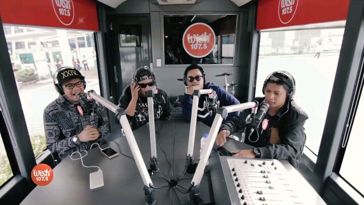 Smugglaz , Curse One , Dello and Flict G performs NAKAKAMISS on wish 107.5 bus .