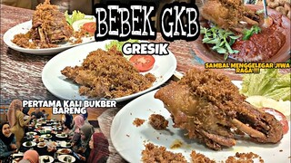 SAMBALNYA ISTIMEWA DAGING BEBEK EMPUK !!! BEBEK PALING ENAK - bebek GKB gresik / kuliner gresik