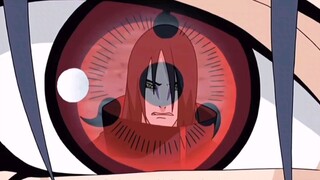 Orochimaru: "Karena kamu tidak bisa mengambil Rinnegan, ayo ambil Sharingan." Itachi: "Kamu belum me