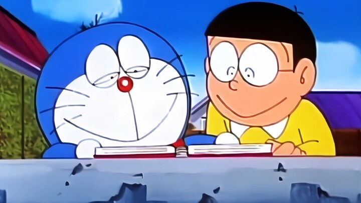 Fatty Blue and Nobita were fascinated by Shizuka in the open space!