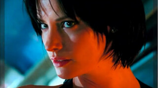 20 detik untuk menunjukkan wajah model game - "Sienna Guillory"