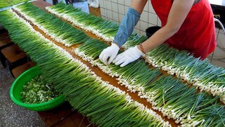 35 / welsh onion pancake (pajeon) - korean street food