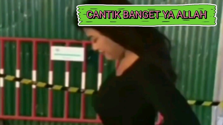 Cantiknya, bapaknya sunat dimana 😆🤣😆🤣 meme lucu, video lucu cewek cantik