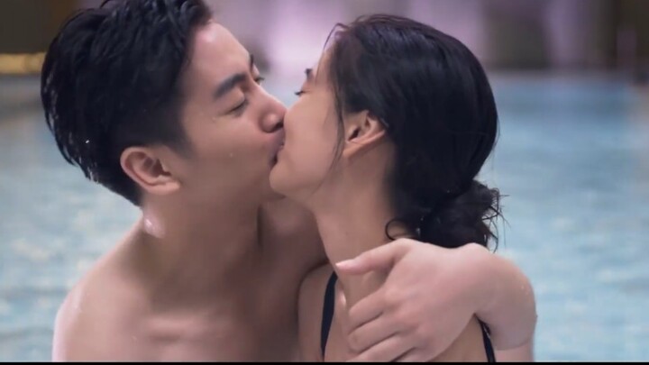 Để trả thù, bạn thân nữ chính tung đoạn video cô ấy nhảy trong hộp đêm