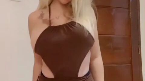 sexy girl dancing