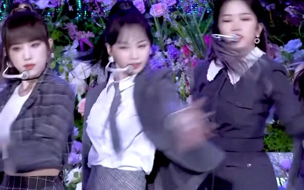 Touch the duck leg firmly