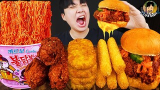 ASMR MUKBANG 직접 만든 치즈 햄버거 치즈스틱 불닭볶음면 치킨먹방! & 레시피 FIRE NOODLES AND CHEESE BURGER EATING SOUND!