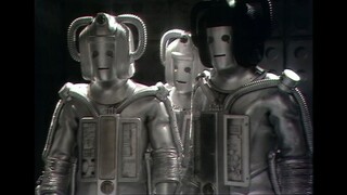 Cybermen action in: 'Revenge of the Cybermen' (1975)