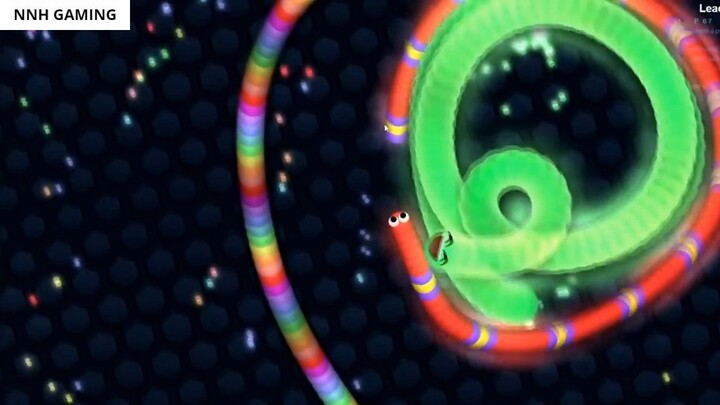 Slither.io 1 Hacker Tiny Snake vs Giant Pro Snakes Epic Slitherio Gameplay 13
