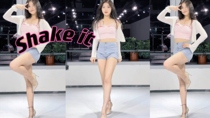 竖版【Panda猫】夏天太热！就要Shake it！一起扭吧纯欲学姐❤️