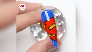 Nail hình siêu nhân superman